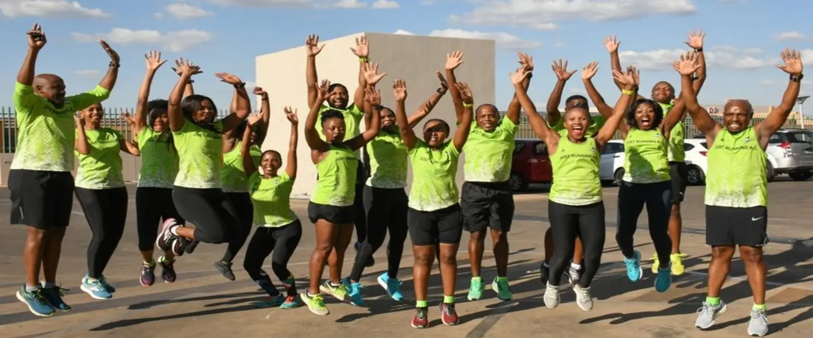 JRAC runners moving together on the road